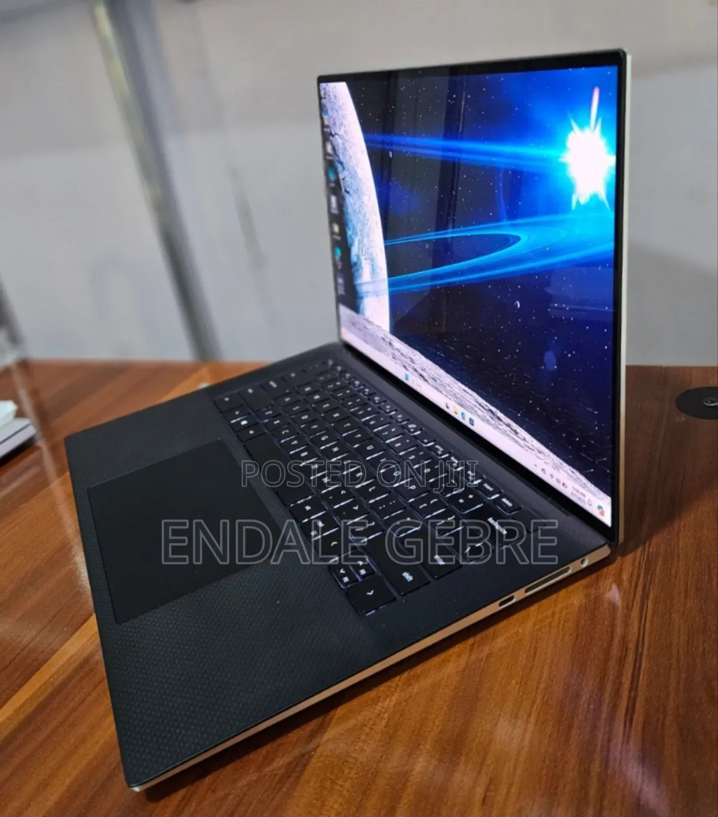 New Laptop Dell XPS 15 16GB Intel Core I7 SSD 512GB