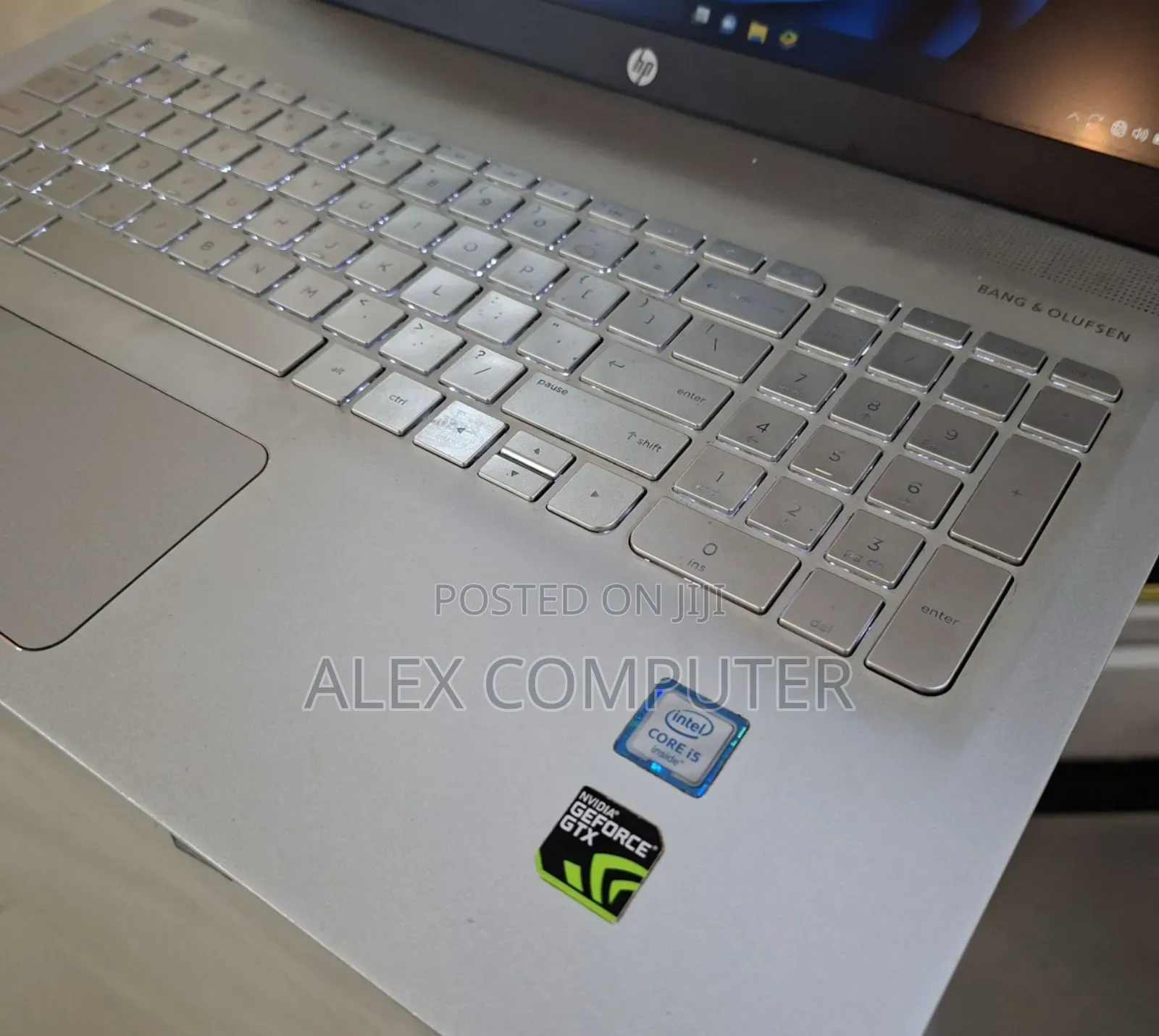 New Laptop HP Envy 15 12GB Intel Core I5 HDD 1T