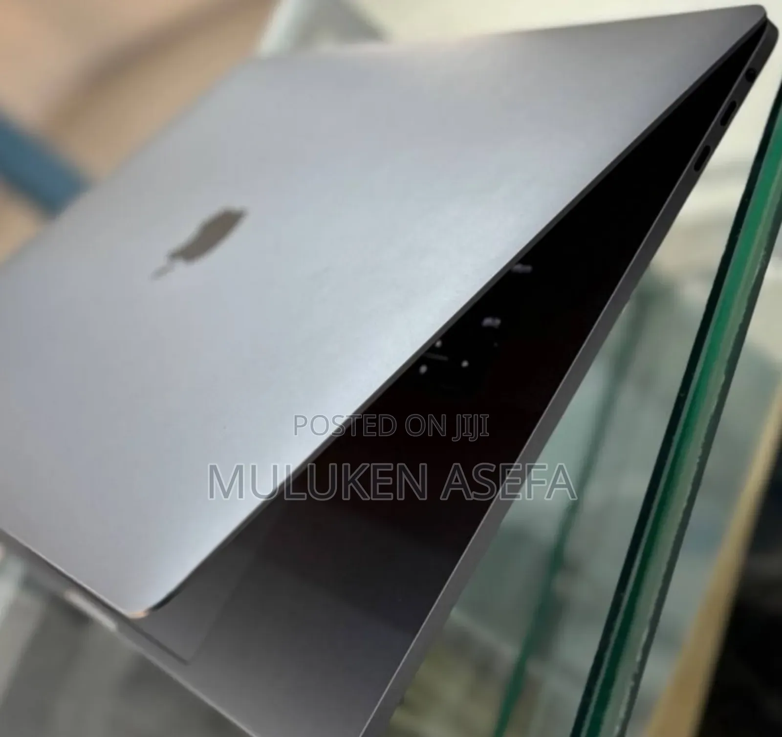 New Laptop Apple MacBook Pro 2017 16GB Intel Core I7 SSD 512GB