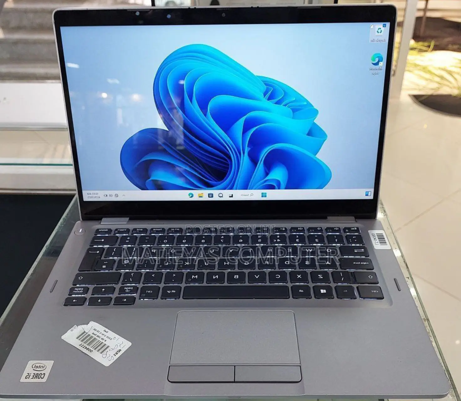 New Laptop Dell Latitude 13 3000 8GB Intel Core I5 SSD 512GB