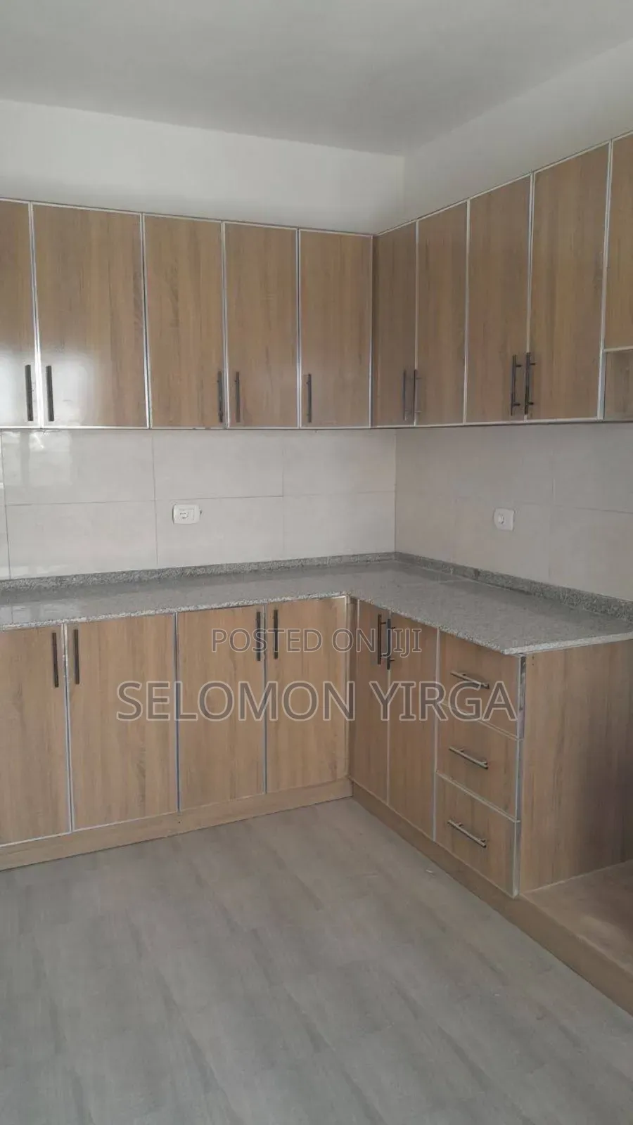 9bdrm Farm House in Adis Ababa, Bole for sale