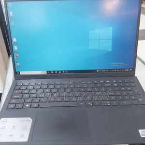 Photo - New Laptop Dell 8GB AMD Ryzen 5 SSD 512GB