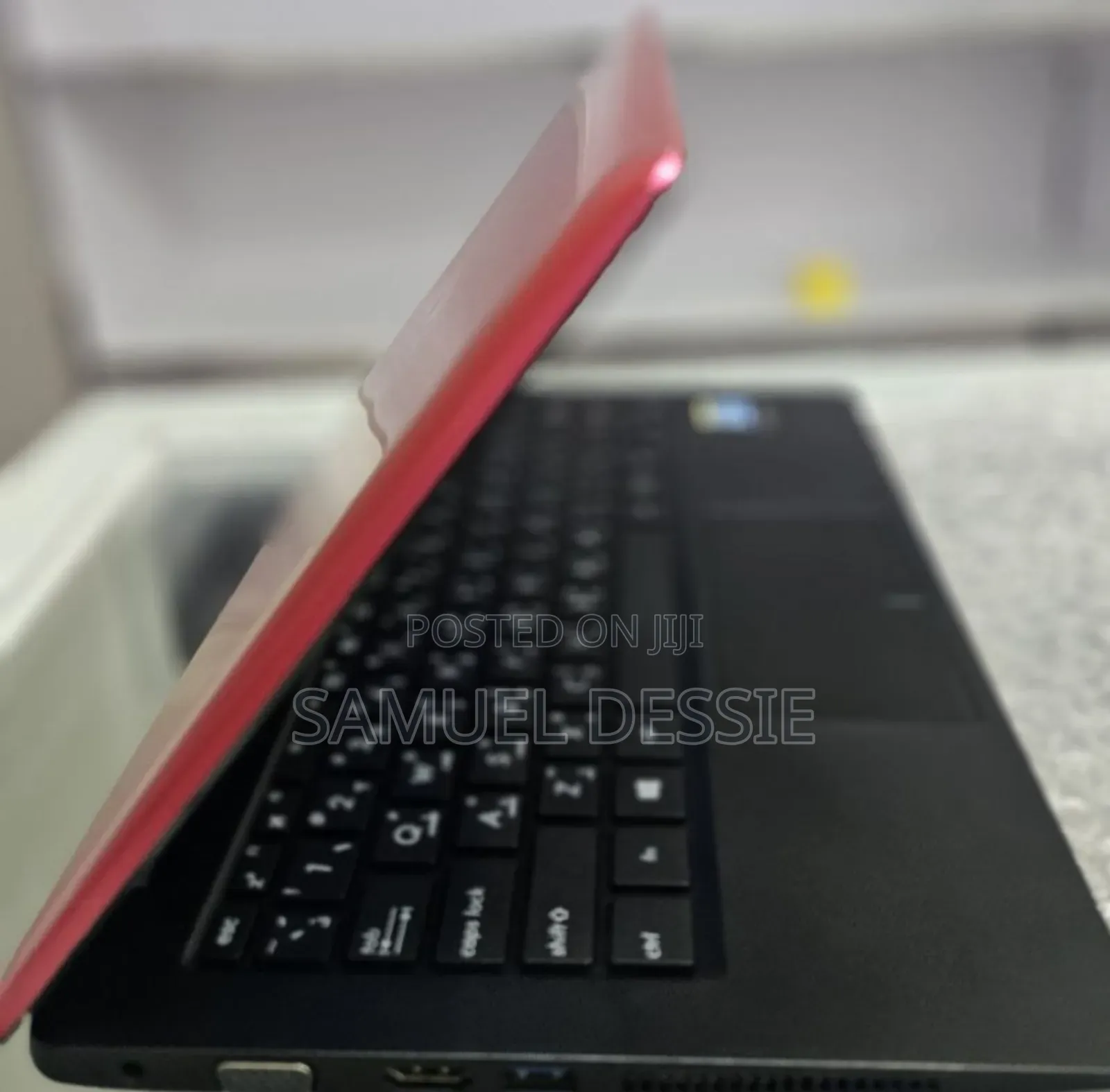 Laptop Asus 2GB Intel Celeron HDD 320GB