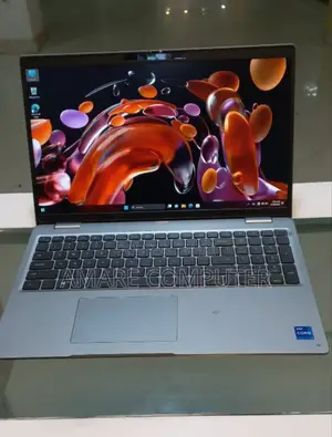 New Laptop Dell Latitude 5540 16GB Intel Core I7 SSD 512GB