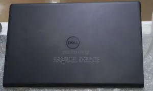 New Laptop Dell Vostro 3520 8GB Intel Core I5 SSD 1T