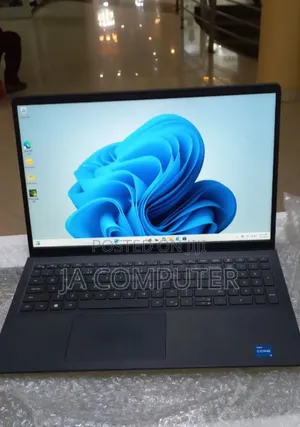 Photo - New Laptop Dell Vostro V13 8GB Intel Core I5 SSD 1T