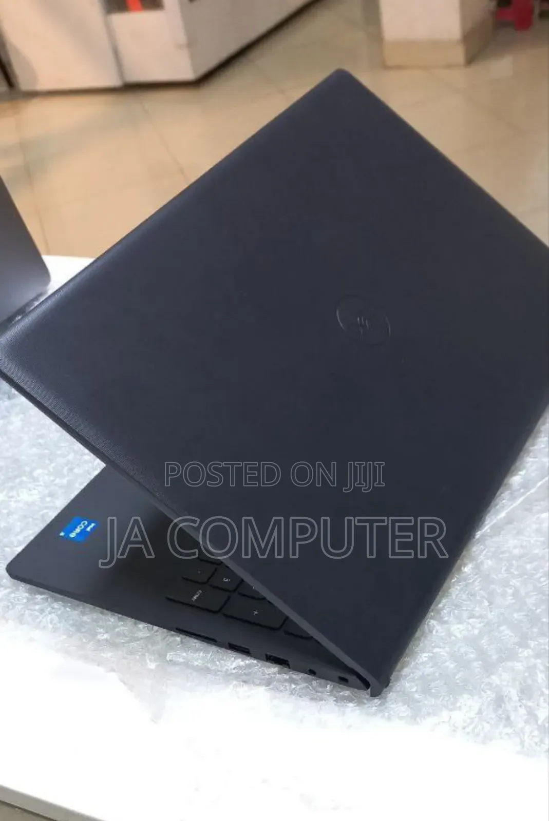 New Laptop Dell Vostro V13 8GB Intel Core I5 SSD 1T