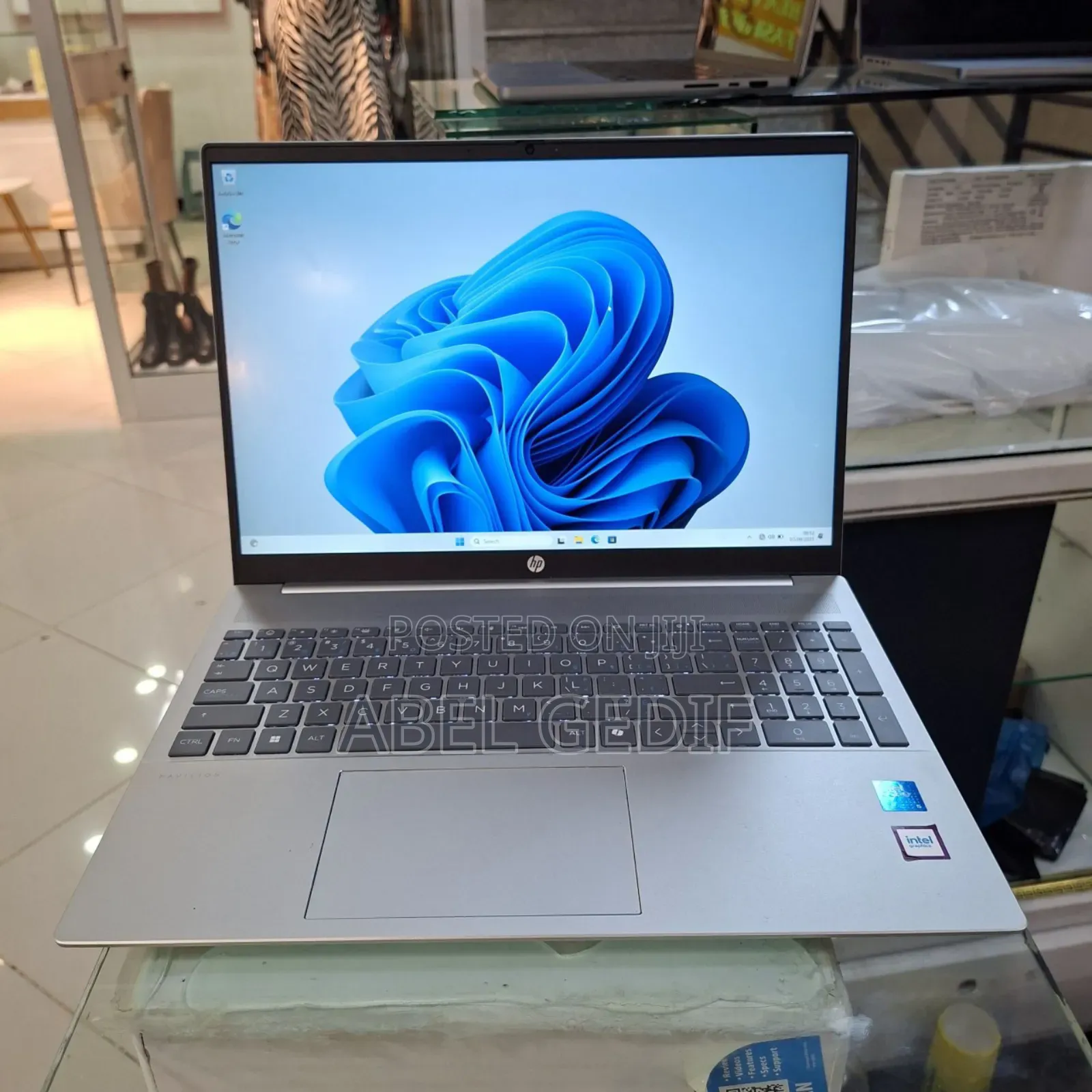 New Laptop HP Pavilion 15 16GB Intel Core I5 SSD 512GB