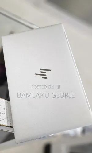 New Laptop HP Envy X2 16GB Intel Core I5 SSD 512GB