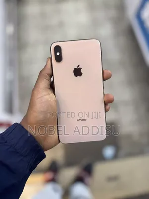 Photo - New Apple iPhone XS Max 256 GB Gold