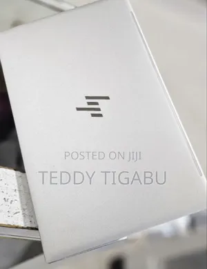 Photo - New Laptop HP 16GB Intel Core I5 SSD 512GB