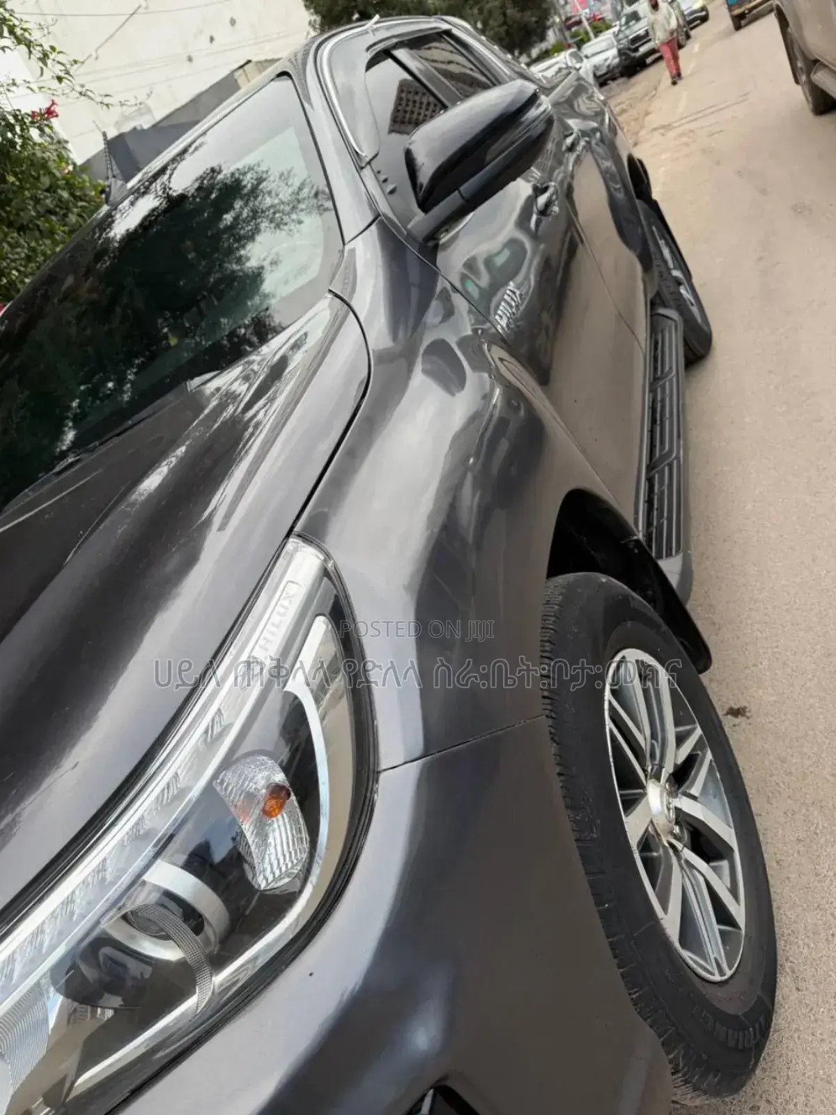 Toyota Hilux 2020 Gray