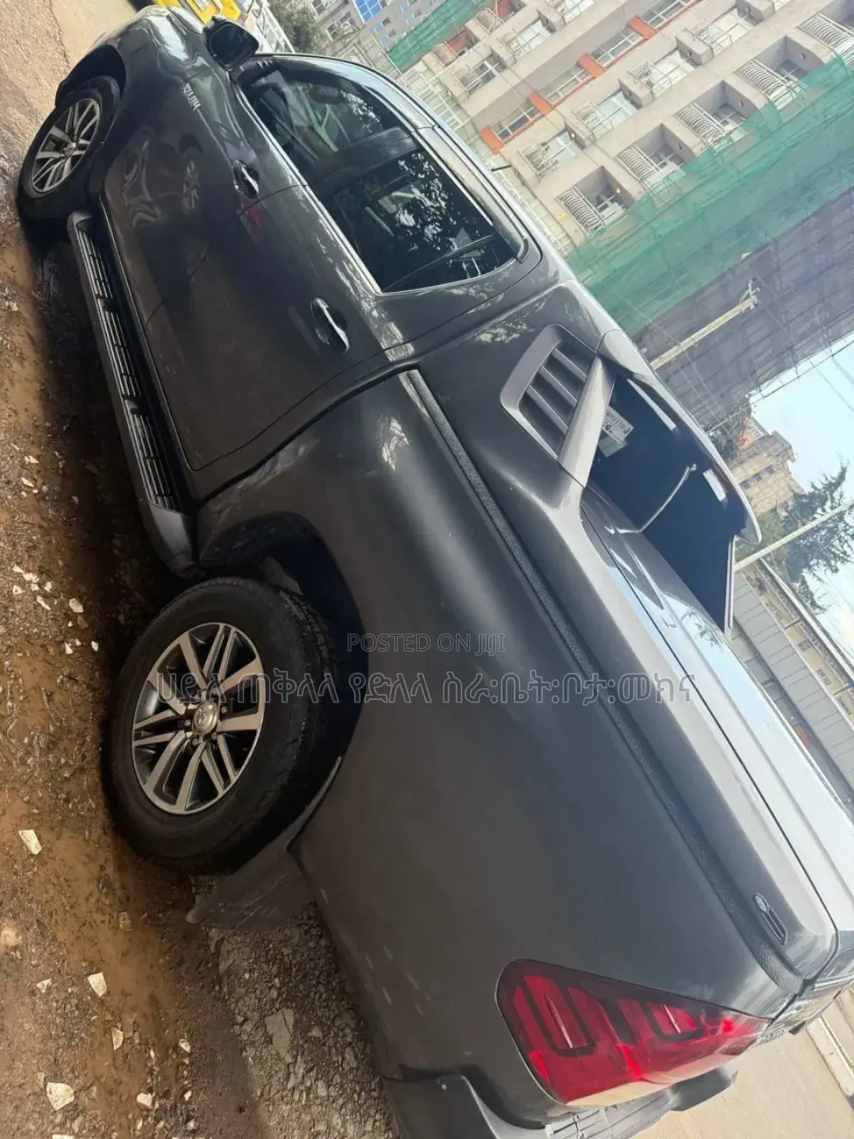 Toyota Hilux 2020 Gray