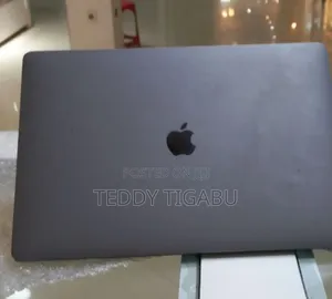 New Laptop Apple MacBook Pro 2016 16GB Intel Core I7 SSD 512GB