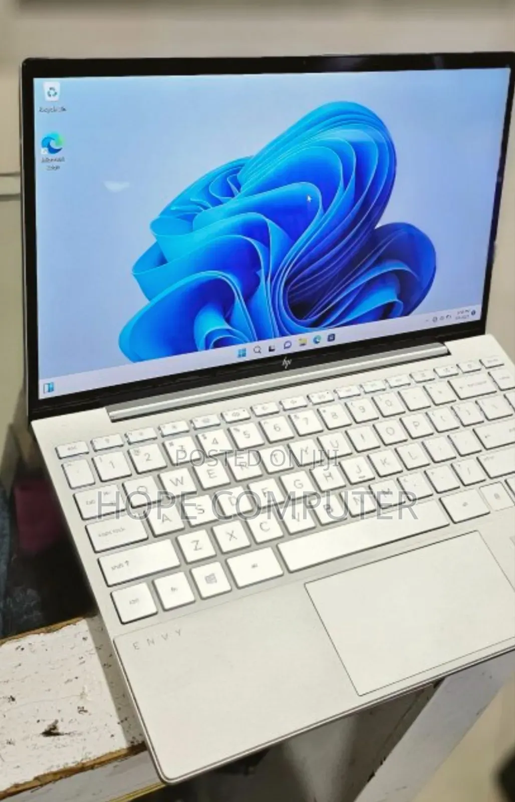 New Laptop HP Envy 13 16GB Intel Core I5 SSD 512GB