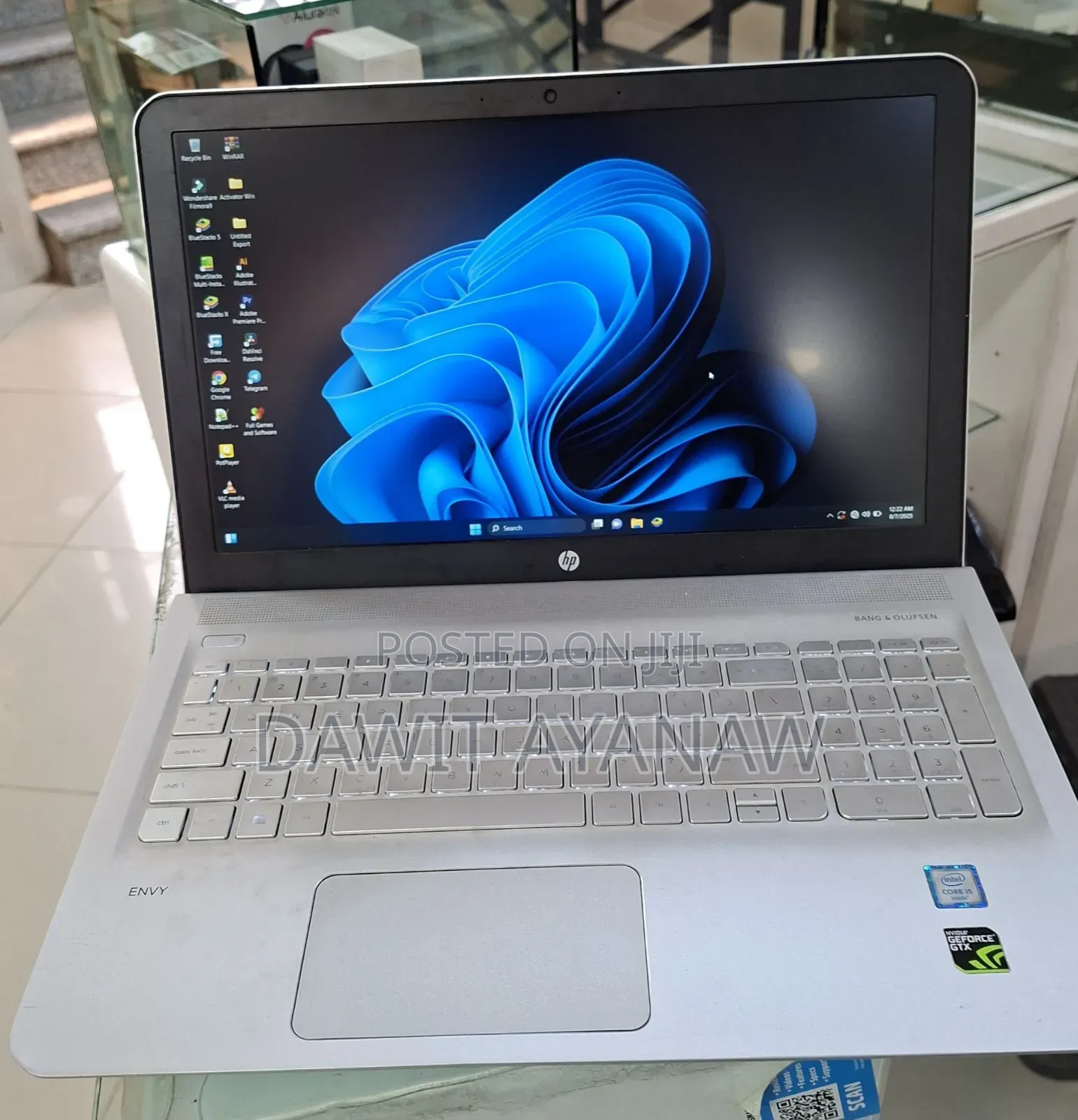 New Laptop HP Envy 15 16GB Intel Core I5 SSD 512GB