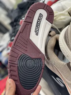 J1 Green Cement Men’S Fashion