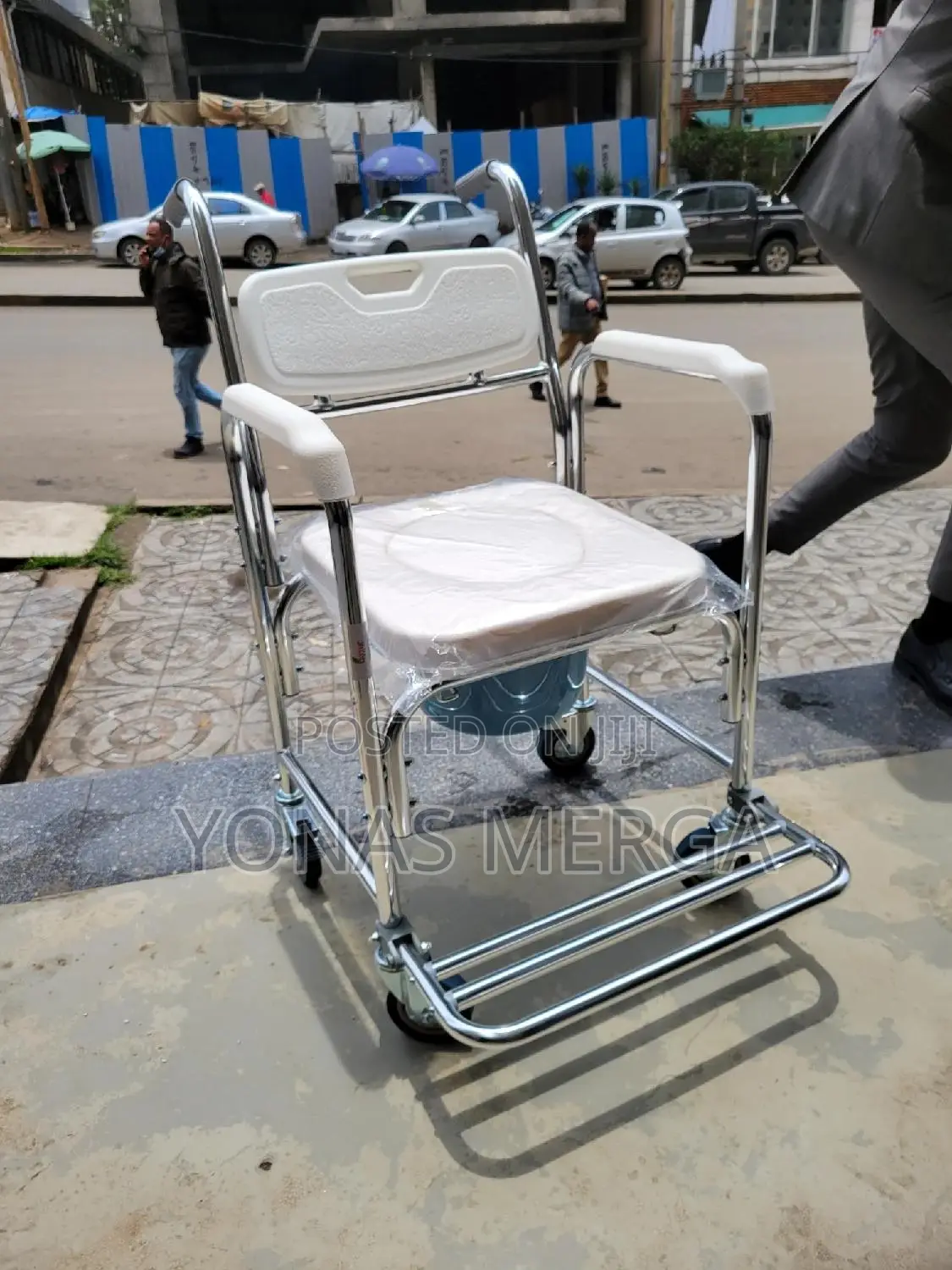 Pot=Waterproof Rolling Shower Chair對shower Rust-Proof Shower