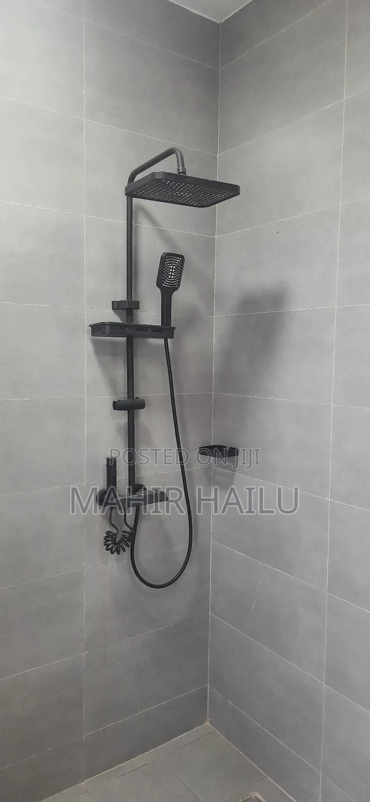 7bdrm House in ፊጋ, Bole for rent