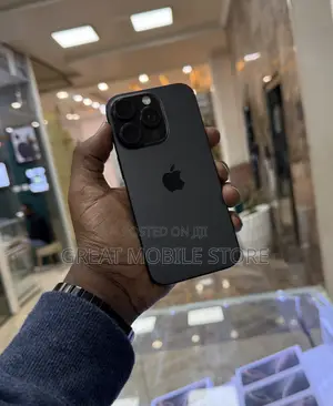 Photo - Apple iPhone 16 Pro 256 GB Black