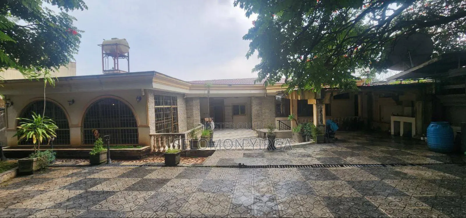 5bdrm Villa in Adis Ababa, Bole for sale