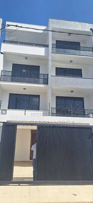 6bdrm Farm House in Adis Ababa, Bole for sale