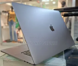 New Laptop Apple MacBook Pro 2019 32GB Intel Core I9 SSD 1T