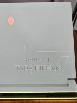 New Laptop Alienware M17x R2 16GB Intel Core I7 SSD 1T