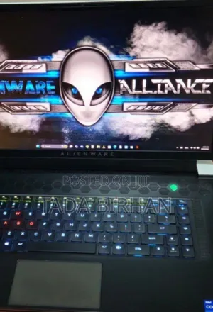 New Laptop Alienware M17x R2 16GB Intel Core I7 SSD 1T