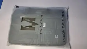 KVM 14-15 Inch Laptop Bag – Sleek, Light Professional!