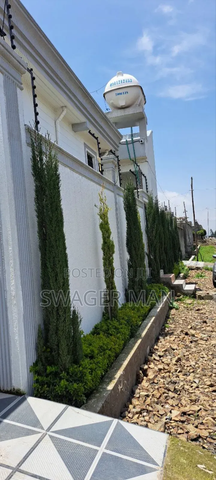 Furnished 5bdrm Villa in ጣፎ, Yeka for sale