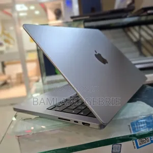 Photo - New Laptop Apple MacBook Pro 2021 M1 16GB Apple M1 Pro SSD 512GB