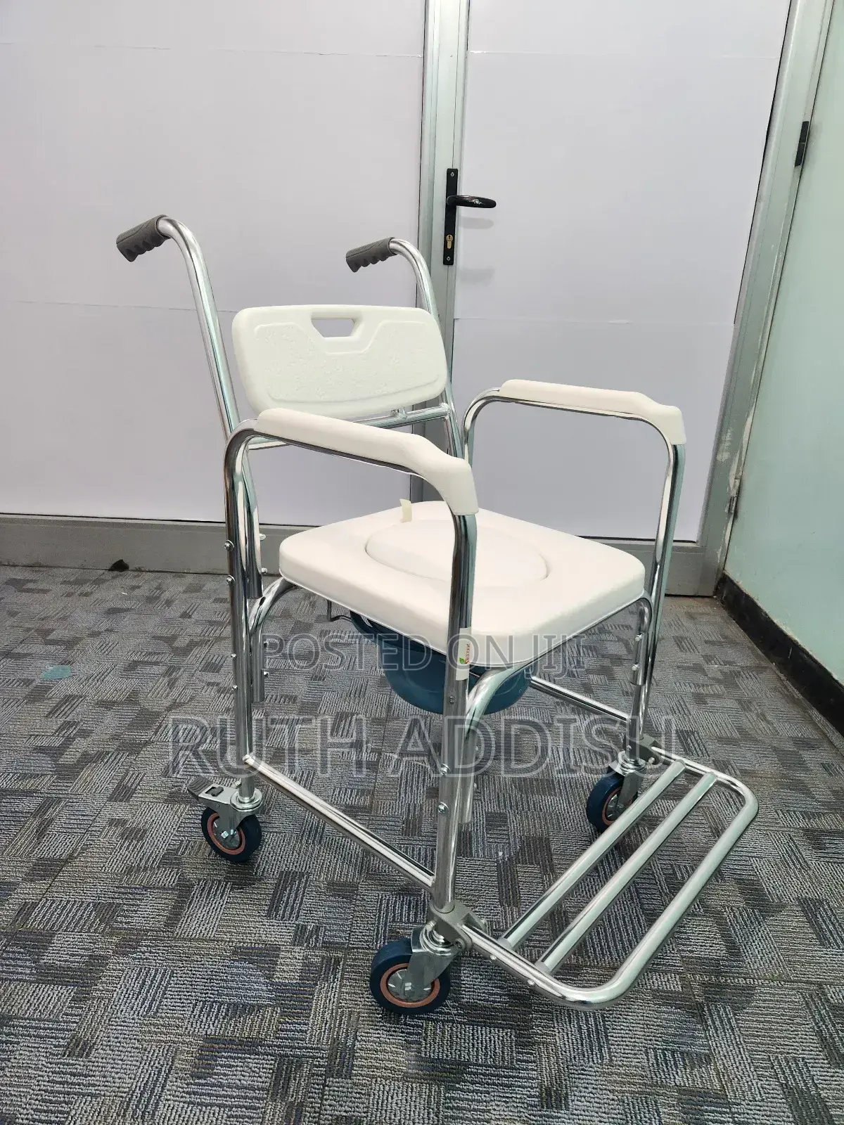 Wheelchair Commode埠前commode Wheelchair朱槿wheelchair Commode