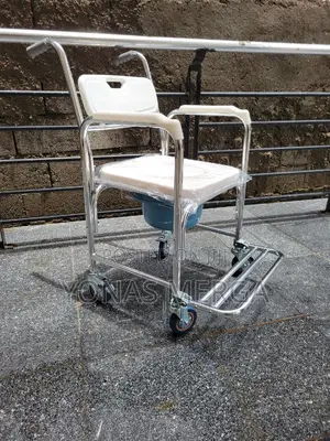 Photo - Shower Chair片肉commode Chair滅沒wheelchair00added Comfort