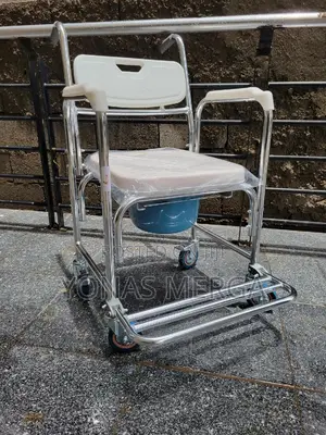 Photo - Toilet Chair響縠bath Seat a Chair Multi-Purpose牙鬩commode Chair