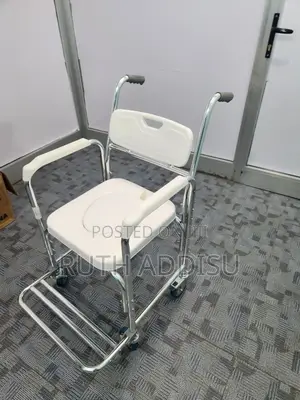 Commode Four Wheel Wheelchair堵截wheelchair管道commode Wheelchai