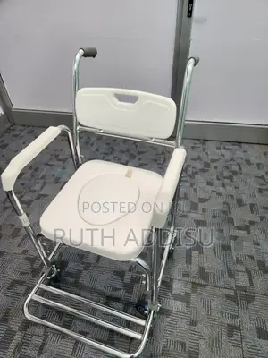 Photo - Wheelchair Commode塊根commode Wheelchair朱雀commode Wheelchair