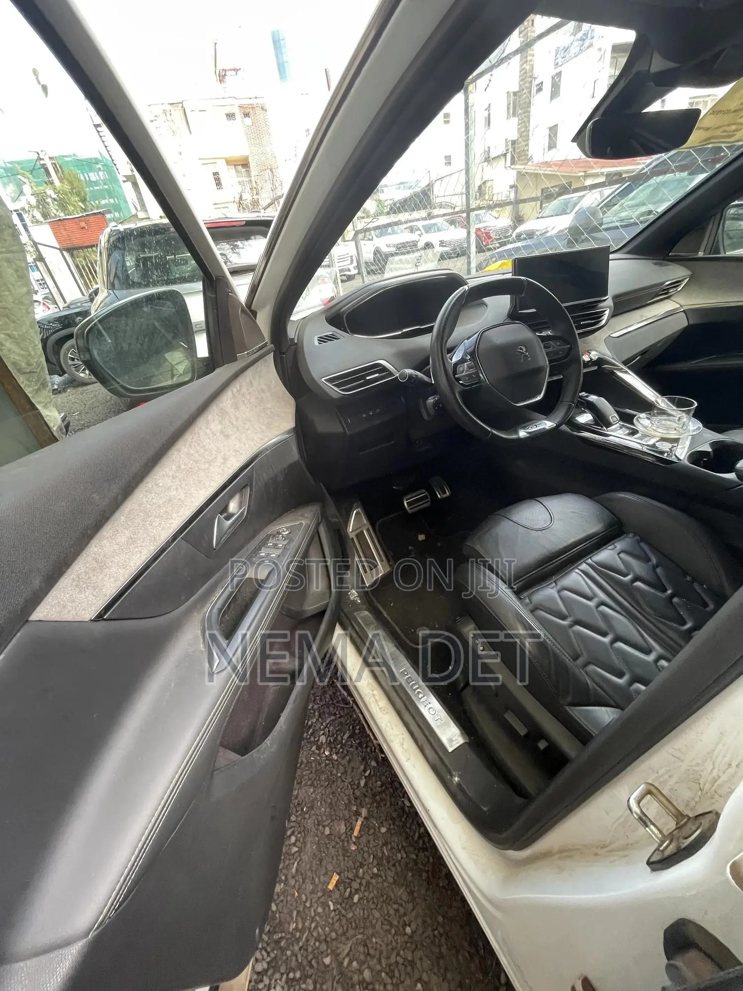 New Peugeot 5008 2023 White