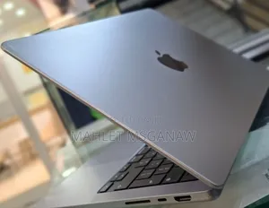 New Laptop Apple MacBook Pro M1 16GB Intel Core I7 SSD 512GB