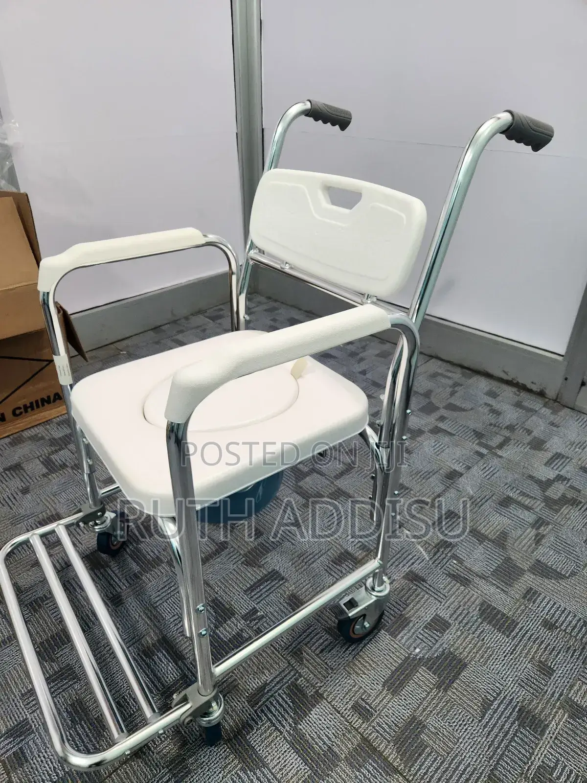 Commode Wheelchair埠以commode Wheelchair執政commode Wheelchair