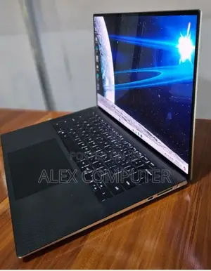 New Laptop Dell XPS 15 32GB Intel Core I7 SSD 512GB