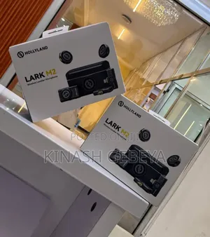 Holly Land Lark M2 Wireless Microphone System