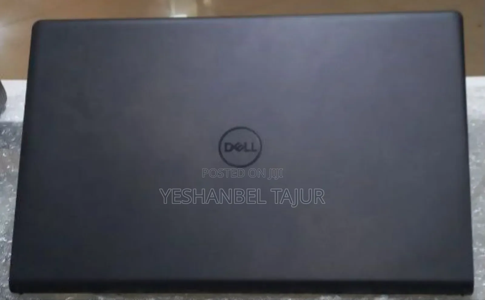 New Laptop Dell Vostro 3520 8GB Intel Core I5 SSD 1T