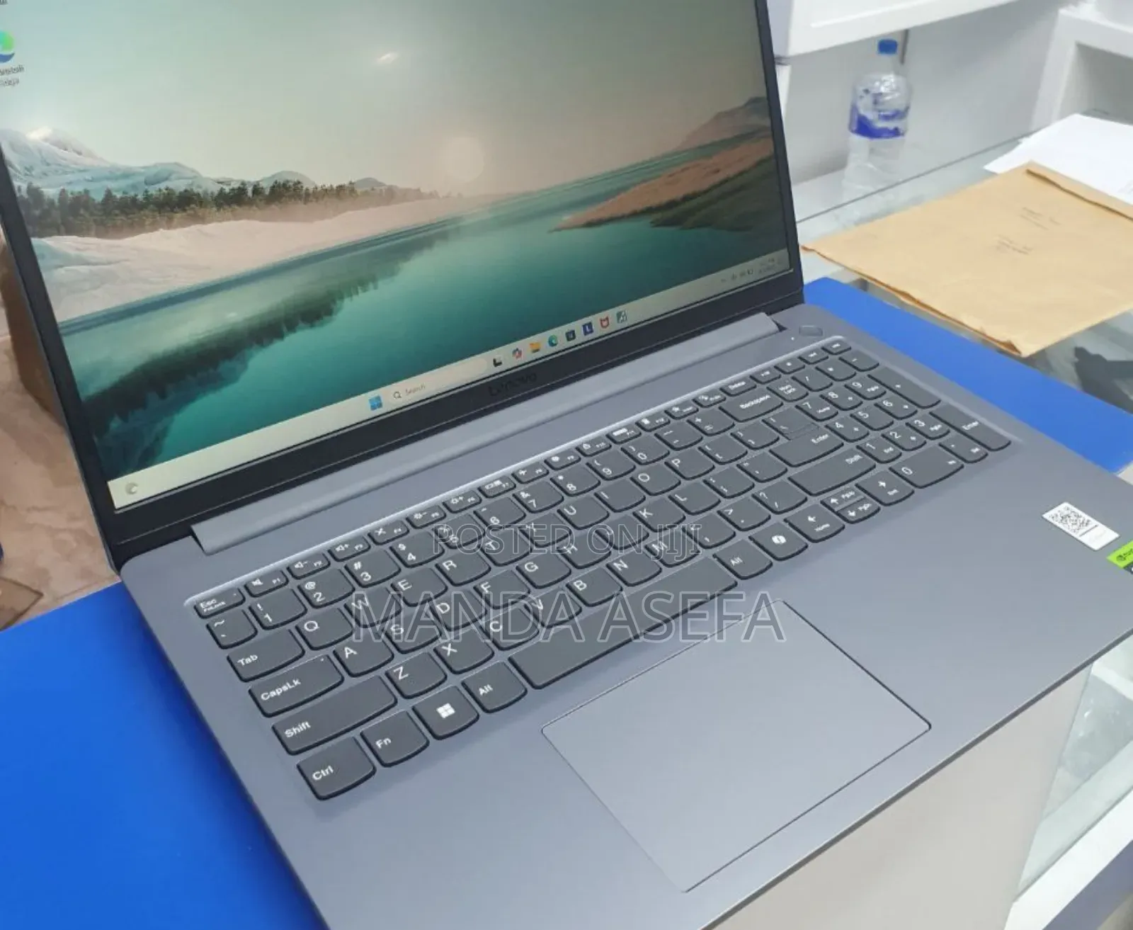 New Laptop Lenovo LOQ 15IRH8 16GB Intel Core I5 SSD 512GB