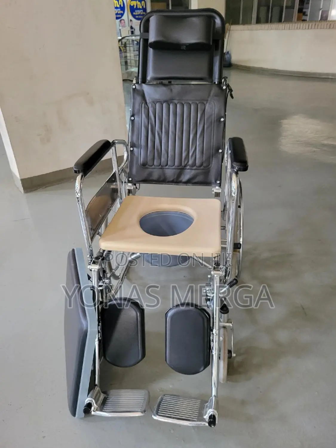 Toilet Commodo Wheelchair梵址wheelchair~~Wheelchair%Wheelchair