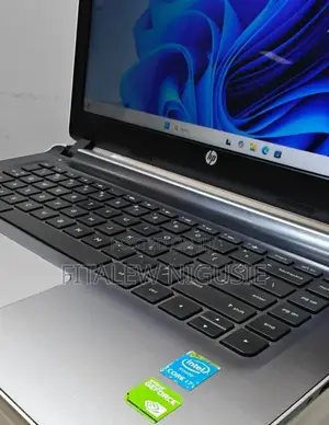 New Laptop HP Pavilion 15 8GB Intel Core I7 SSD 256GB