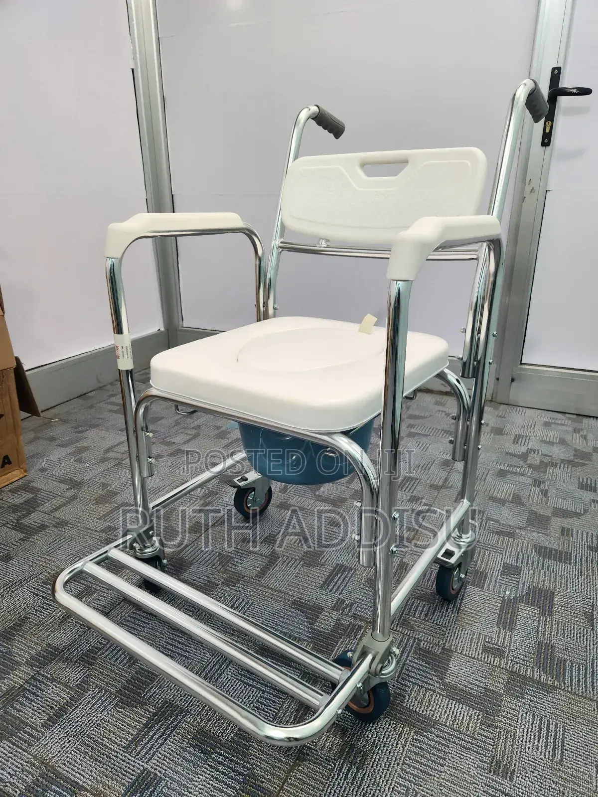 Wheelchair底部commode懲罰wheelchair怏只wheelchair厭鸟wheelchair