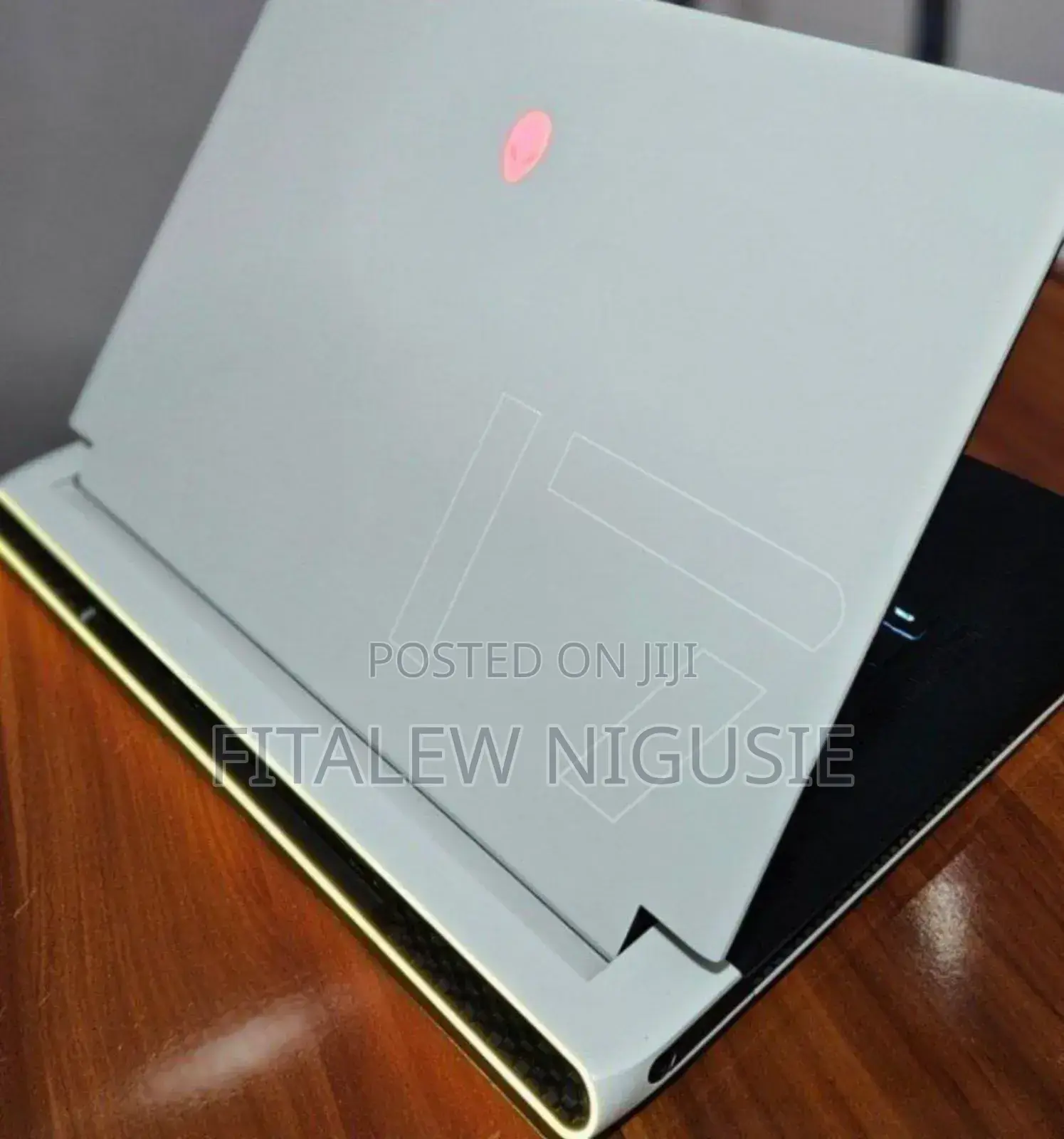 New Laptop Alienware M17x R2 16GB Intel Core I7 SSD 512GB