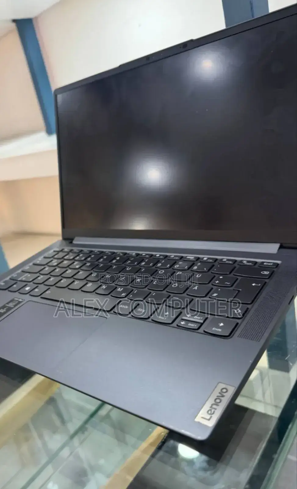 New Laptop Lenovo 16GB AMD Ryzen 7 SSD 512GB