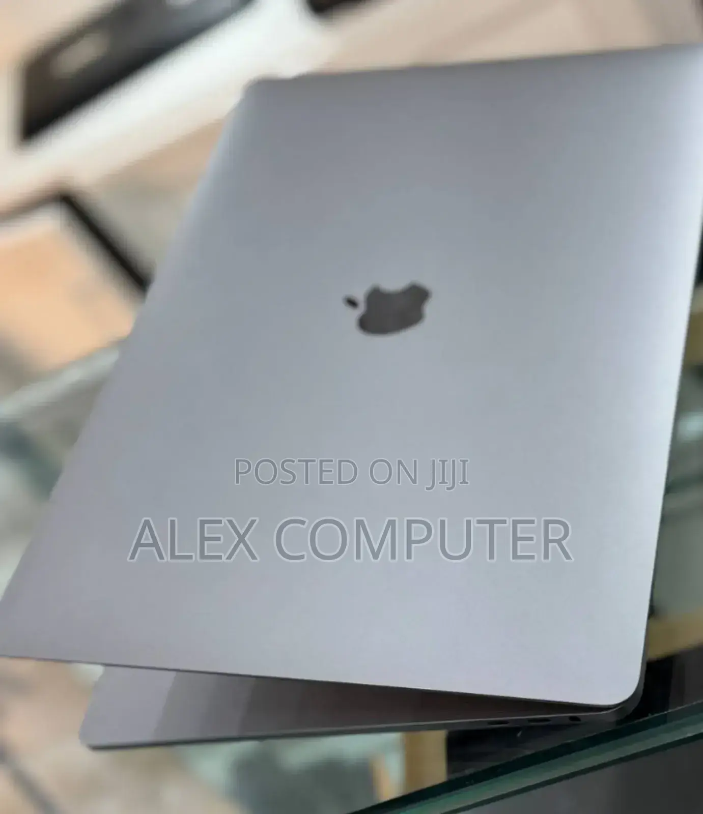 New Laptop Apple MacBook Pro 2017 16GB Intel Core I7 SSD 512GB